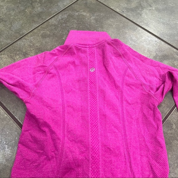 Lululemon Sz 4 Women Pullover Run Swiftly Tech 1/2 Zip High Neck Magenta Gorpcor - Picture 3 of 9